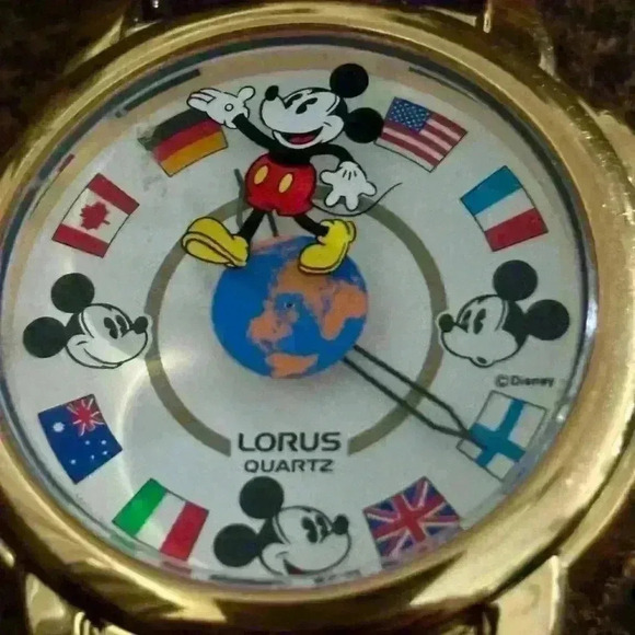 Mickey Mouse international flags musical watch by Lorus. Vintage. Never worn. - Picture 1 of 7
